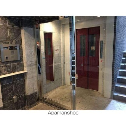 ルクレ西新宿[1R/21.9m2]のエントランス2
