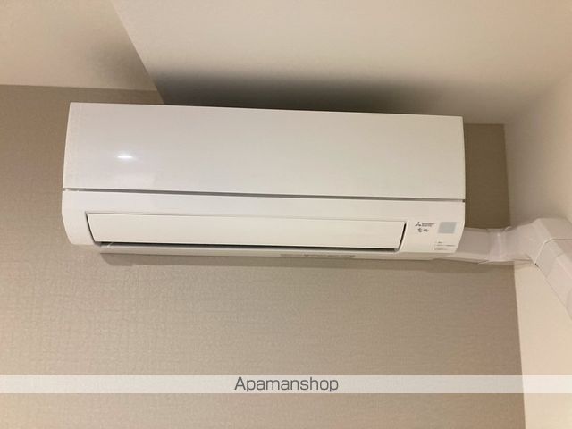 8 3W2 HACHI SANWESTNYの内装写真