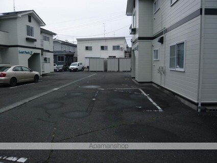 リーフパークＢ[3DK/56.2m2]の駐車場