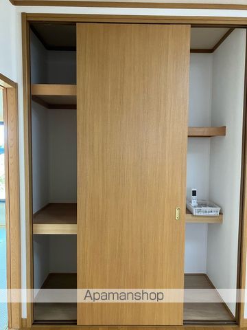 本郷2丁目貸家 K-H084の内装写真