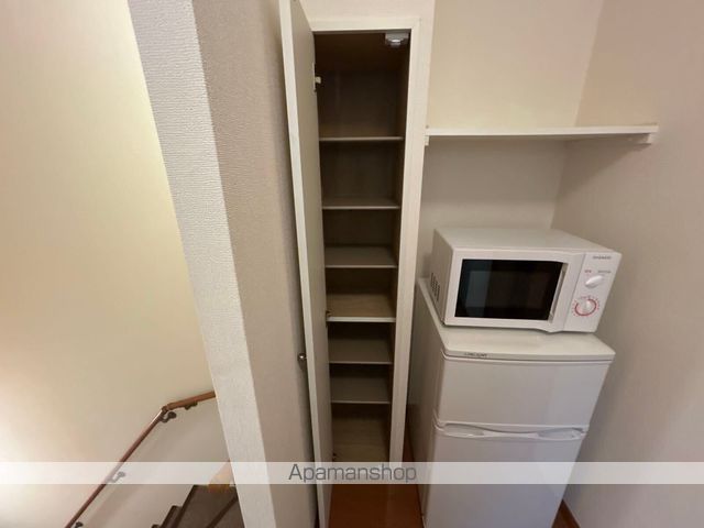 レオパレスポーラスターAの内装写真
