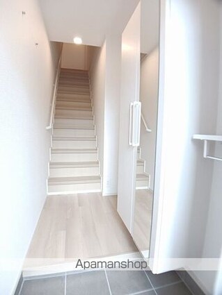 ライフランドＦ[2LDK/59.55m2]の玄関