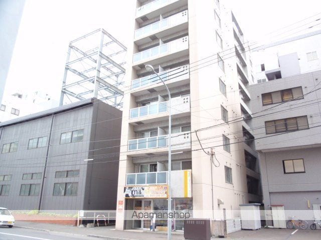 FACEの外観写真
