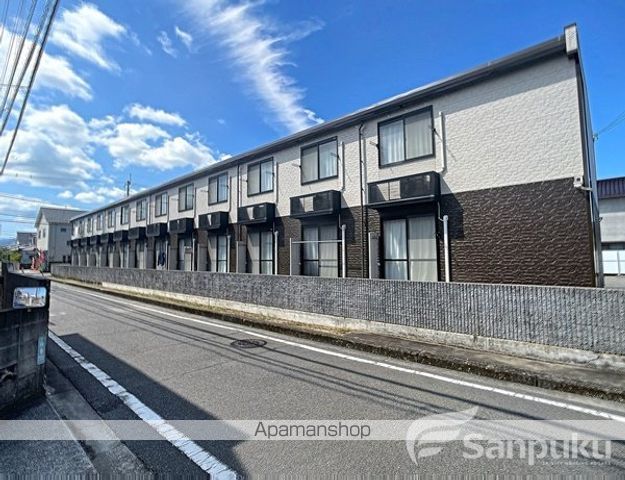 レオパレスフォーサイト 松山の外観写真