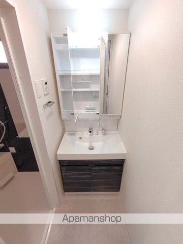 クレストコート江坂垂水町の内装写真