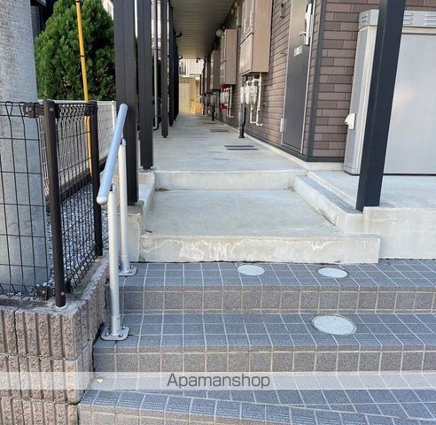 レオネクストパピヨンCの玄関写真