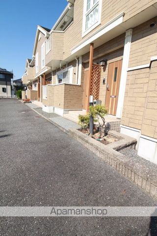 ベルデュール Cの玄関写真