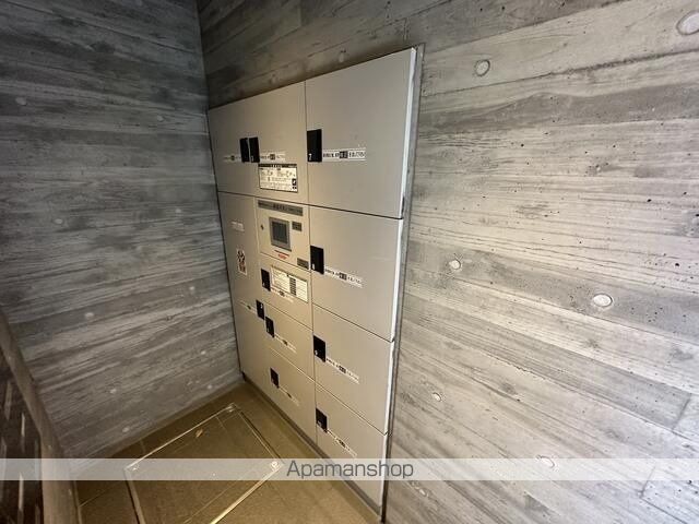 ヴォルテックス志木アイオンの玄関写真