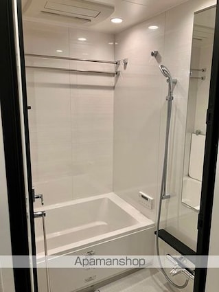 東京都港区麻布台１丁目[1LDK/44.22m2]のバス