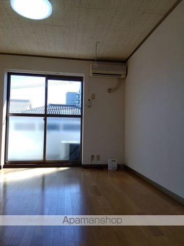 アスカCの内装写真