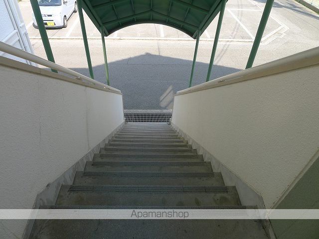 シャンシュール松山[2LDK/50m2]の共用部2