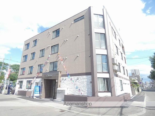 シャルールの外観写真