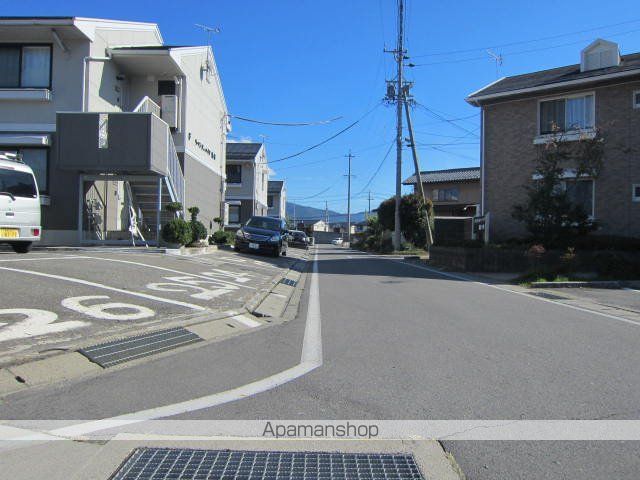 ラベンダーハイツ新井の周辺写真