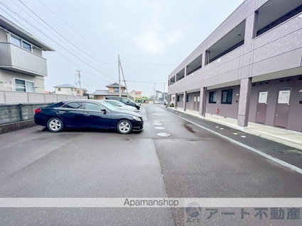 グレースヴィラ[1K/30.96m2]の駐車場1