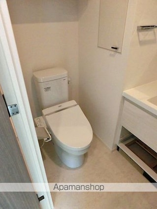 パークアクシス市谷加賀町[1DK/32.68m2]のトイレ
