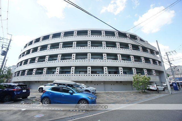 STADIONの外観写真