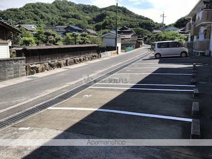 タウンホームＡ[2LDK/50.37m2]の駐車場1