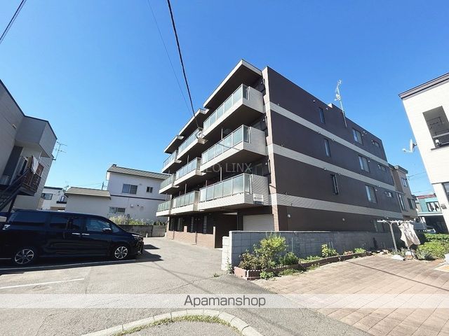 プレシェルト山の手通の外観写真