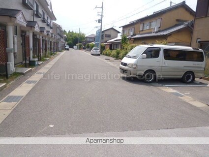 プレシードパークⅢ[2LDK/59.64m2]の駐車場