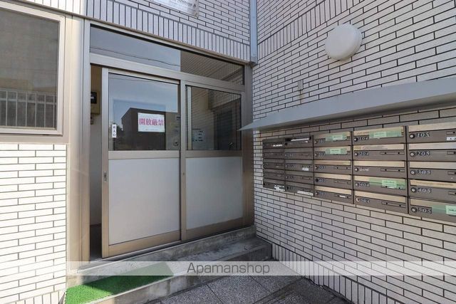 ベルトピア千歳8の玄関写真