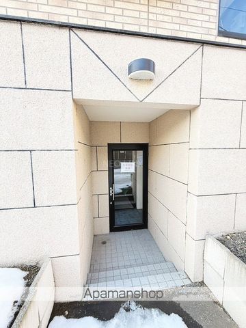グランフォルム南円山の玄関写真