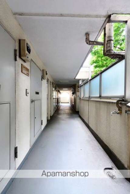 メゾン・ド・ロベリー[1R/13.52m2]の共用部7