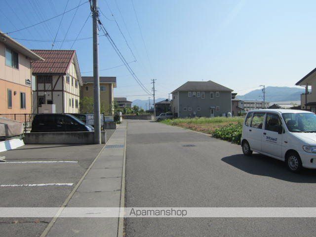 リビング瀬原田の周辺写真
