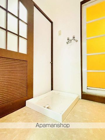 ロイヤルコート生江の内装写真