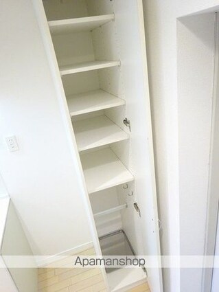 サンテミリオン千歳烏山[1K/25.37m2]の玄関