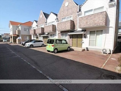 エムズストリート　Ｂ棟[2LDK/59.62m2]のエントランス1