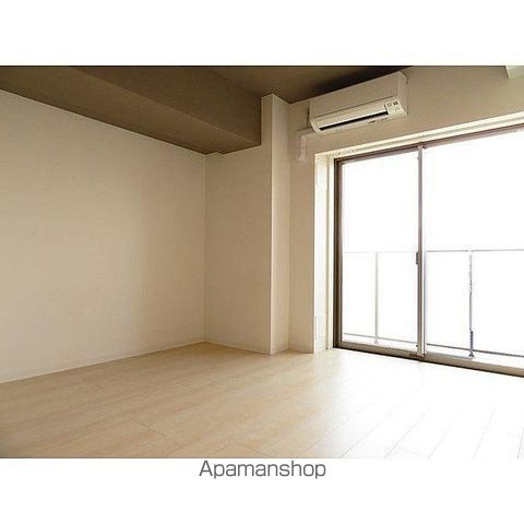 レジディア三軒茶屋IIIの内装写真