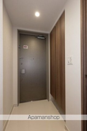 レガシス中目黒[1LDK/39.77m2]の玄関