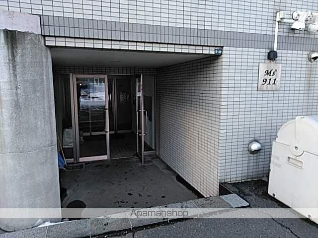 エムズ911の玄関写真