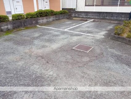 レオパレスＹ＆Ａ[1K/23.18m2]の駐車場