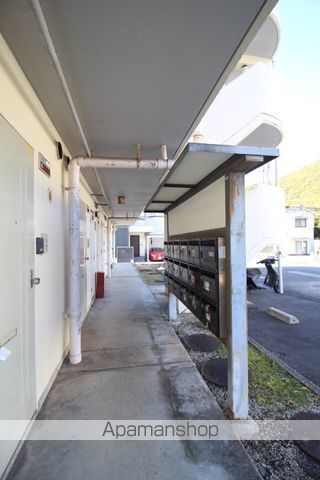 マンションLEE I棟の玄関写真