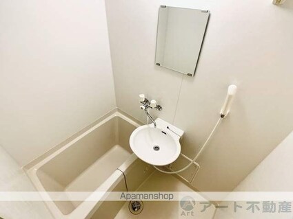 レオパレスサンタローザ[1K/23.18m2]のバス