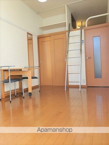 レオパレスKUKI EASTの内装写真
