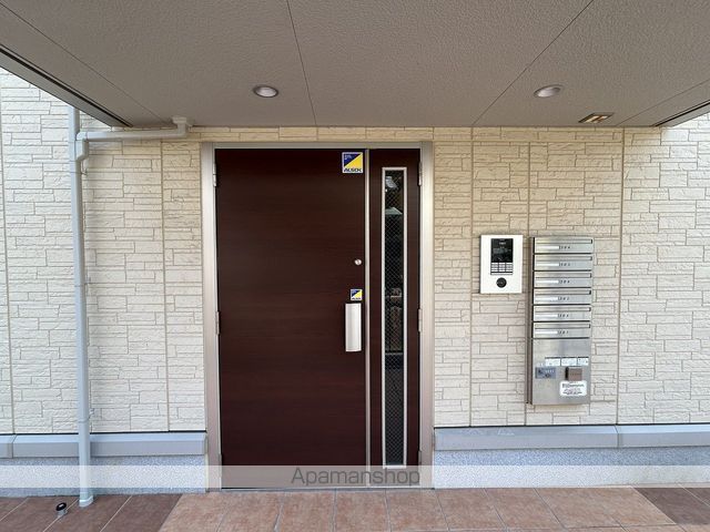 プランタンの玄関写真