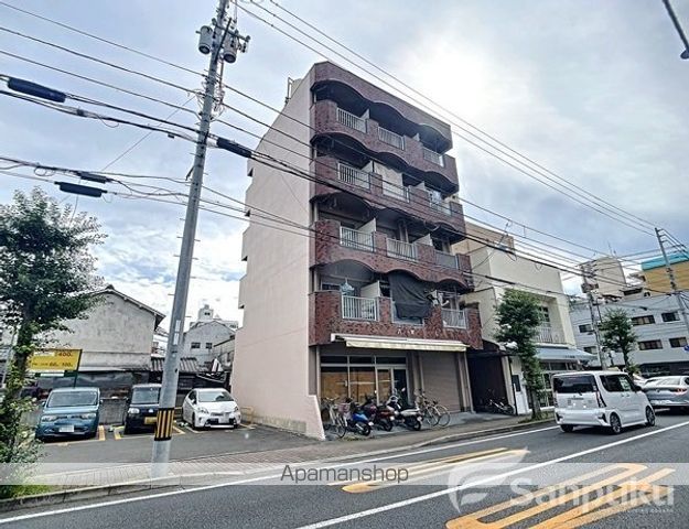 八束ビルの外観写真
