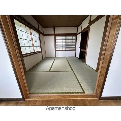 潮見台1丁目戸建の内装写真
