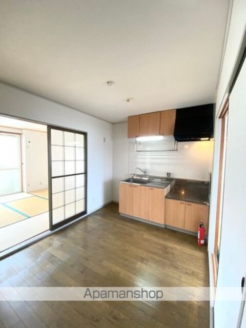 和歌山県和歌山市和歌川町[3DK/47.86m2]のリビング・居間