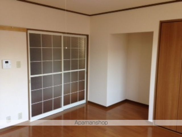 ロイヤルファミール Aの内装写真