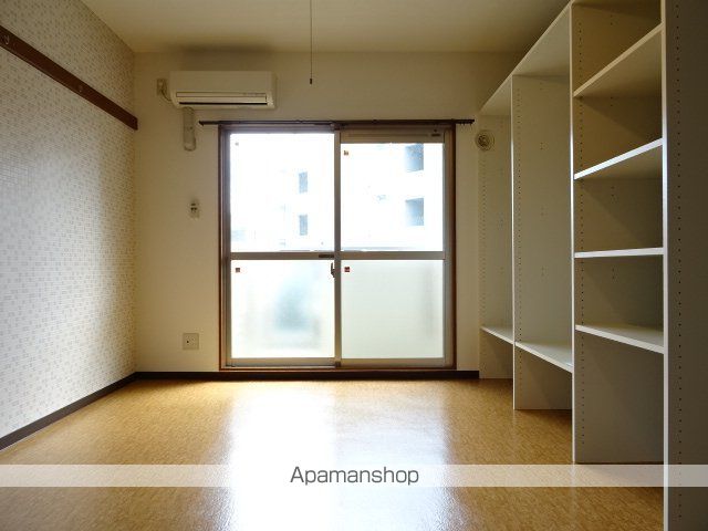 浜松市中央区 4階建 築19年の内装写真