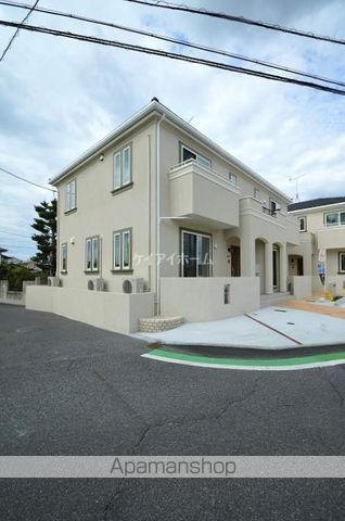 UNTROIS.UNの外観写真