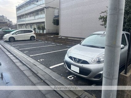 レオパレスメロディーベルイノⅡ[1K/20.28m2]の駐車場1