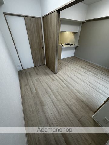 プレサンス塚本ミッドネクストの内装写真