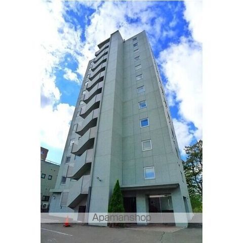 HILLTOP TOWERの玄関写真