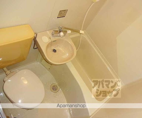 FLOT HOUSINGの内装写真