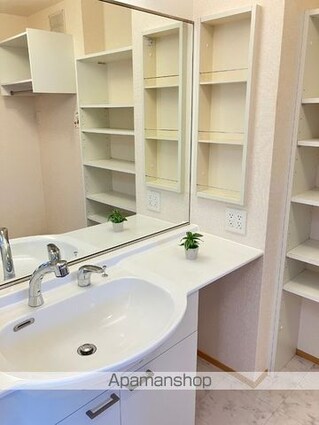 ラ・メール[1LDK/51.79m2]の洗面所