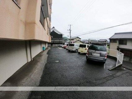宮内ひまわりハイツ[1K/24.17m2]の駐車場
